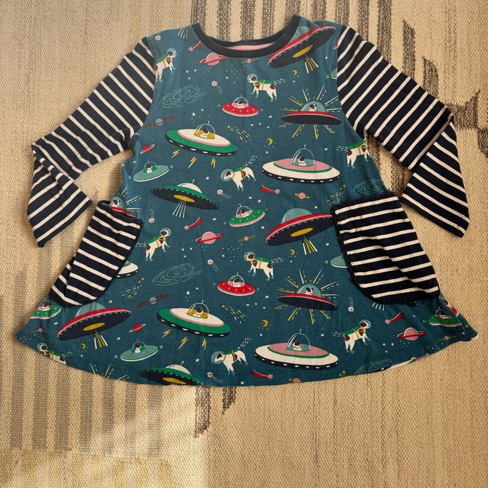 [boden] dogs in space tunic